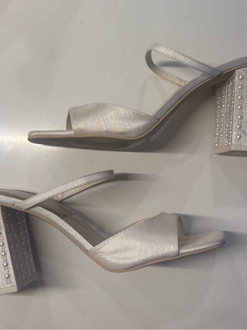 dolce vita Jemmy Pearl Heels in Vanilla Silk - Picture 7 of 10